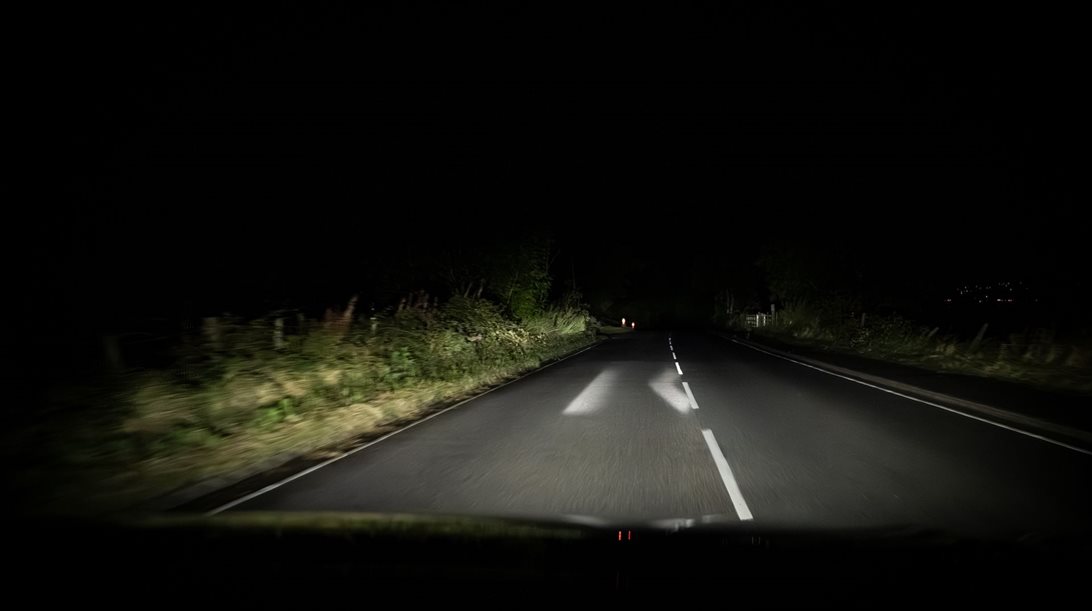 Με τα φώτα του Audi Q3 οδηγείς σαν να παίζεις videogame