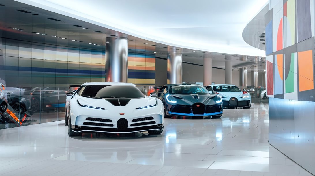 Το κατάστημα της Bugatti στο Μονακό είναι αυτό που φαντάζεσαι