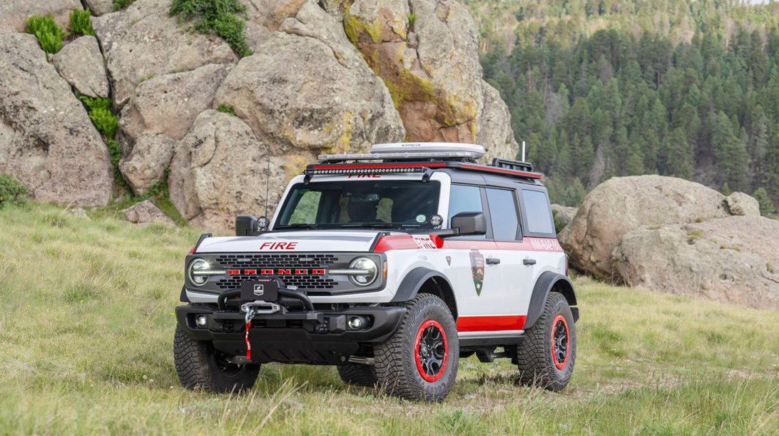 Ένα Ford Bronco που δεν "ανάβει φωτιές" αλλά βοηθάει να σβήσουν