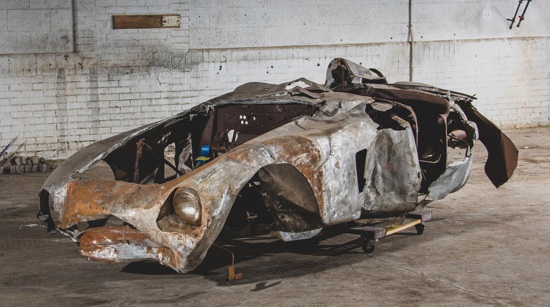Γιατί η διαλυμένη Ferrari 500 Mondial Spider του 1954 πουλήθηκε 1,7 εκατ. ευρώ