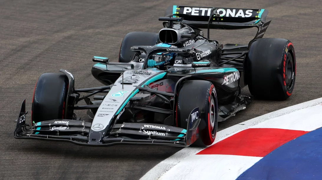 F1 GP Σιγκαπούρης: Άπιαστη η Mercedes, pole για Russell