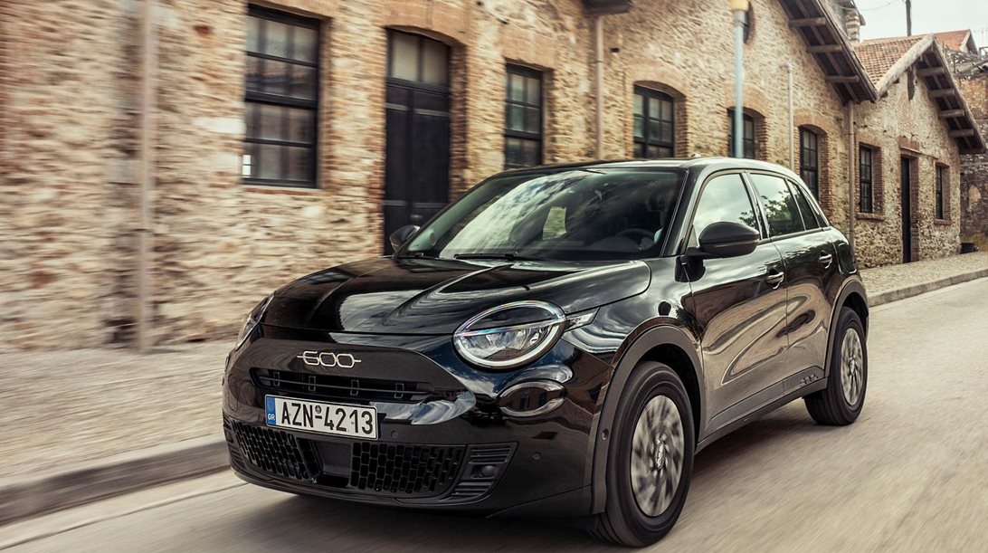 Δοκιμή του νέου μικρού SUV FIAT 600 Hybrid 100PS DCT