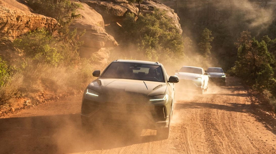 Οι τυχεροί πελάτες της Lamborghini Urus S και η εκδήλωση Esperienza Terra (εικόνες)