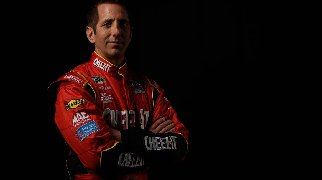 Νεκρός οδηγός αγώνων και η οικογένειά του σε αεροπορικό δυστύχημα