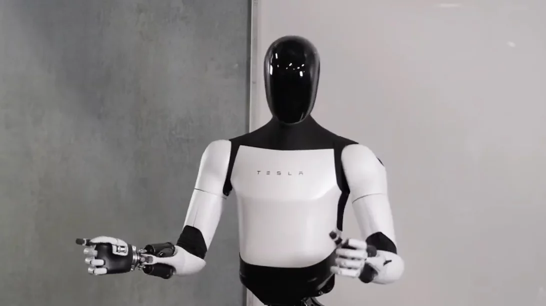 Το Tesla Optimus μπορεί πλέον να χορεύει (video)