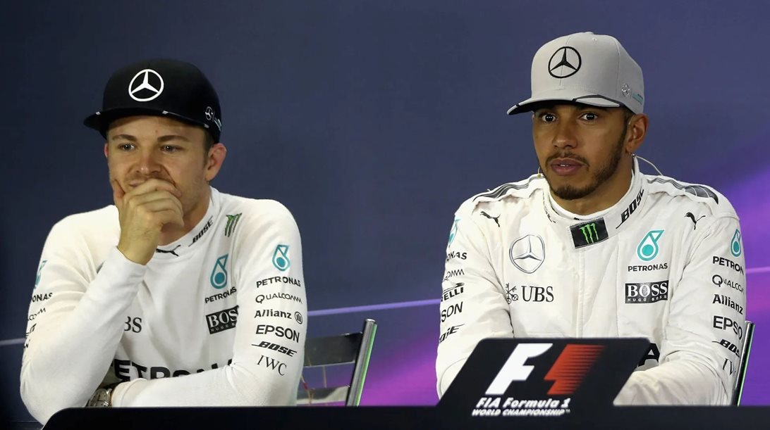 F1 GP ΗΠΑ: Όταν το καπέλο του νικητή έκρινε ολόκληρο τίτλο