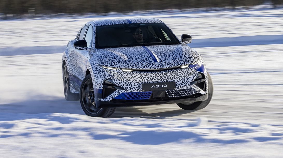 Το Alpine A390 δοκιμάστηκε στο κρύο και είναι έτοιμο