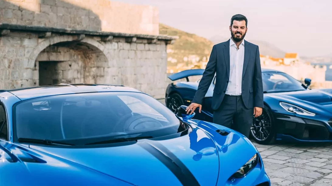 O Mate Rimac απολαμβάνει να ντριφτάρει στα χιόνια (video)
