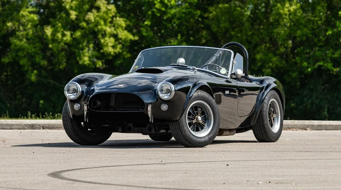 Στο σφυρί η υπέροχη Shelby Cobra του Steve McQueen (εικόνες)