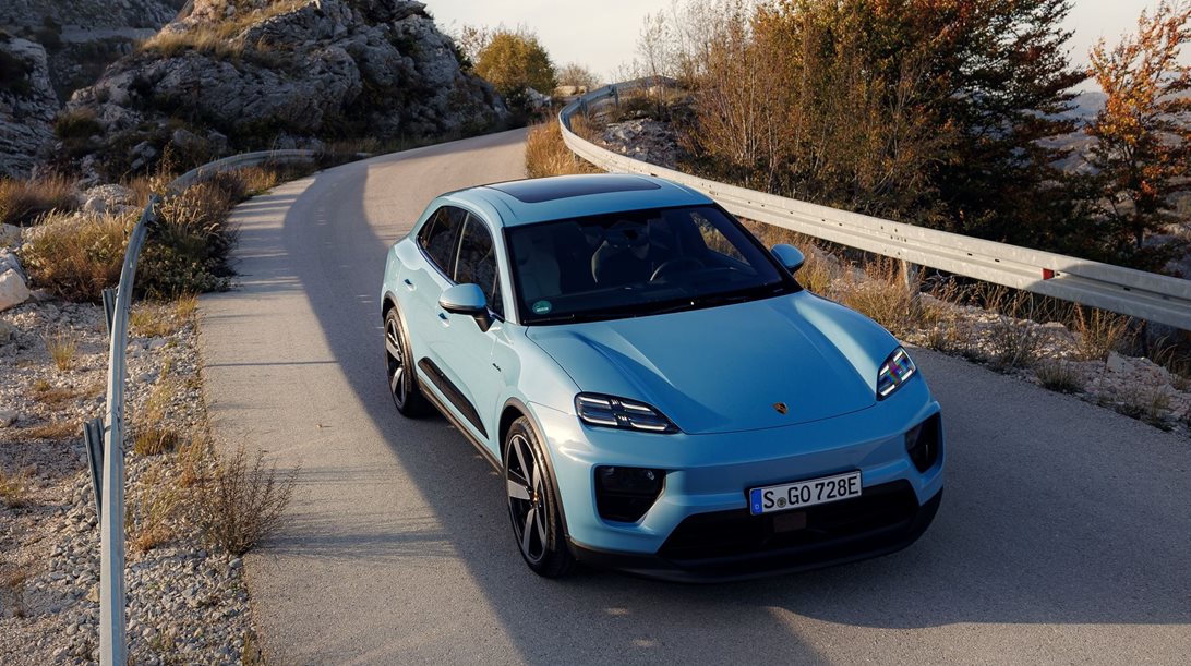 Porsche: Πώς η στροφή στις θερμικές εκδόσεις επηρεάζει την κερδοφορία