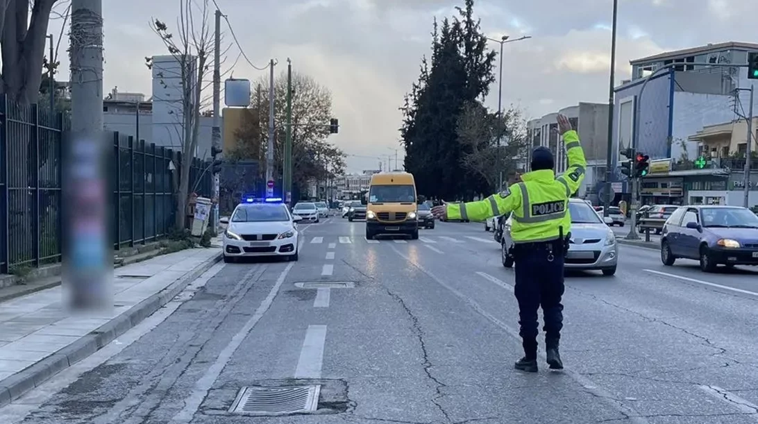 Της πήραν το δίπλωμα για 18 μήνες-δείτε τι έκανε 40χρονη στην Αττική Οδό