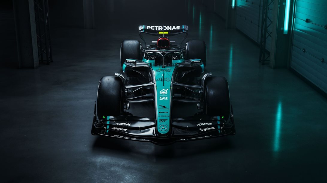 F1 GP Σιγκαπούρης: Με πράσινα μονοθέσια η Mercedes