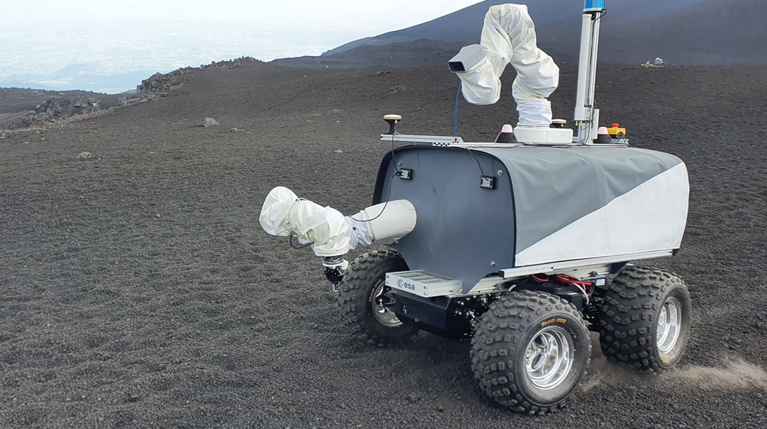 Δοκιμή του νέου τετράτροχου σεληνιακού rover στην Αίτνα