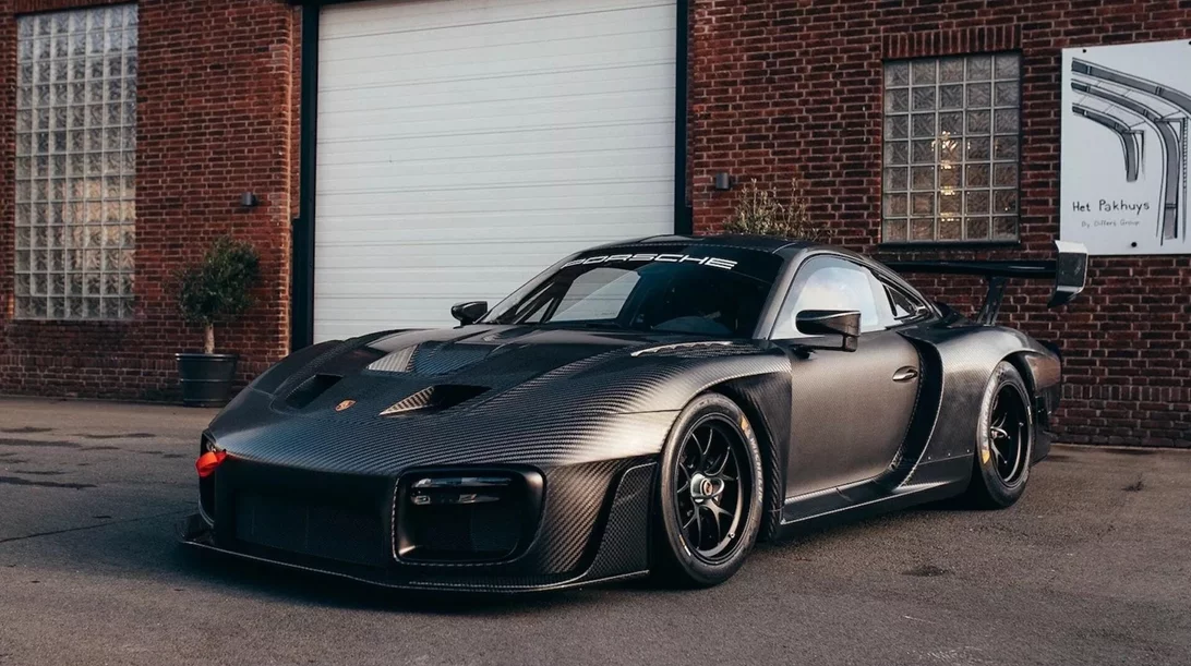 Πωλείται μια Porsche 935 του 2019 όλη από ανθρακονήματα