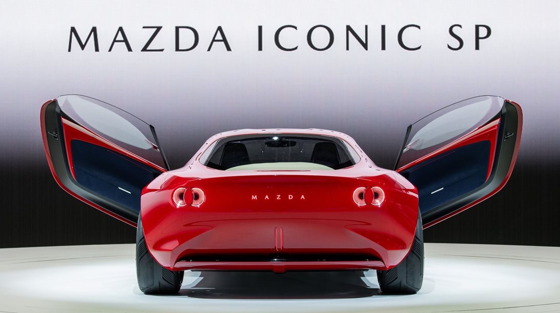 H Mazda "ψήνει" την επιστροφή του RX-7 με στοιχεία από το Iconic SP
