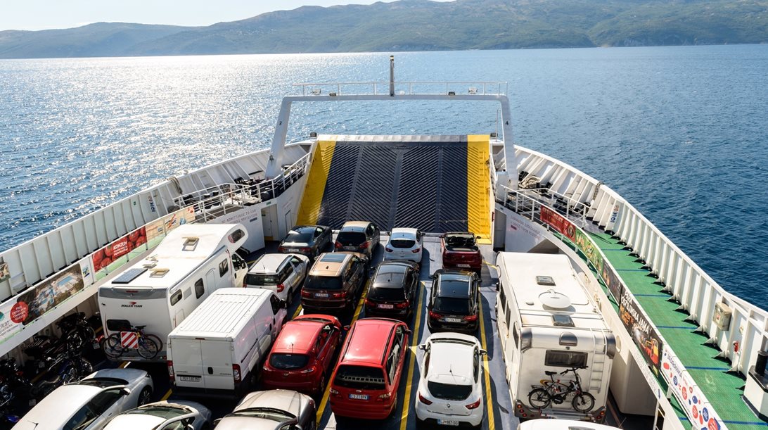 Πώς θα αποζημιωθείς αν τρακάρεις μέσα σε πλοίο