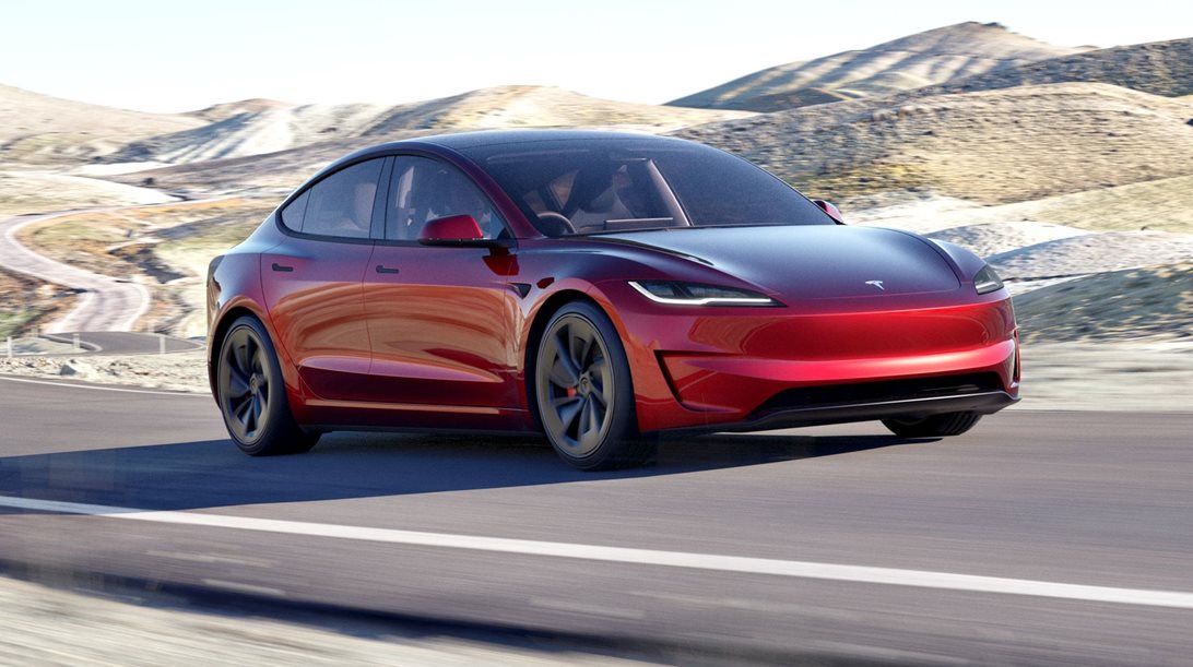 Ποιό χαρακτηριστικό επιστρέφει στο Tesla Model 3 μετά από παράπονα πελατών