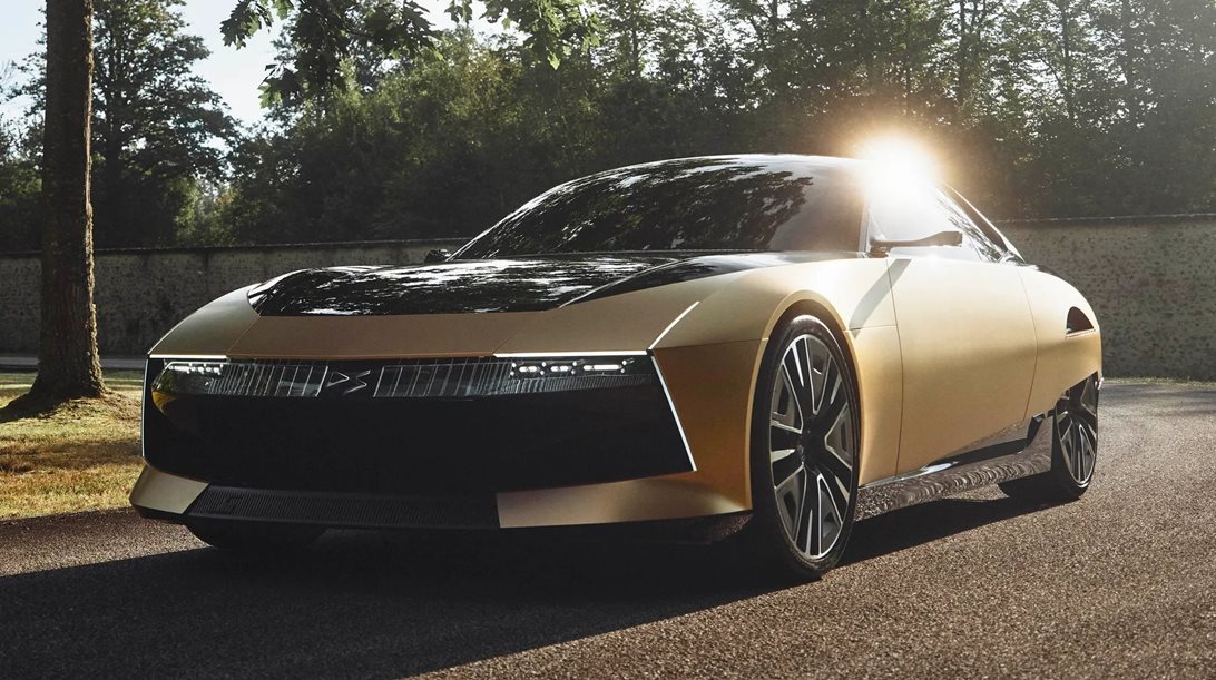 Η DS προορίζει την απίθανη SM Tribute για παραγωγή