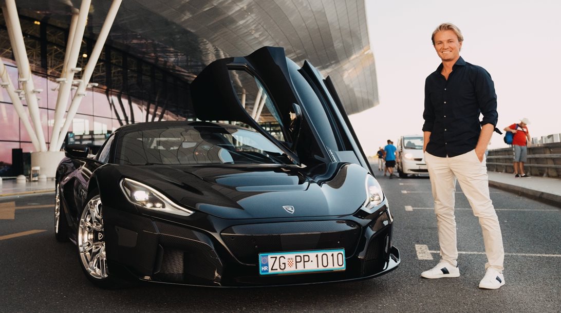 "Σωστά φανταστικό": Ο Nico Rosberg οδηγεί Rimac Nevera