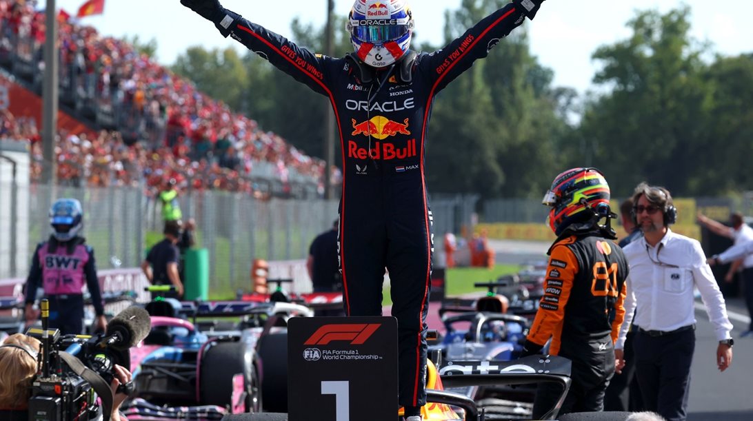 F1 GP Ιταλίας: Νίκη κατά κράτος του Verstappen μέσα στην Μόντσα