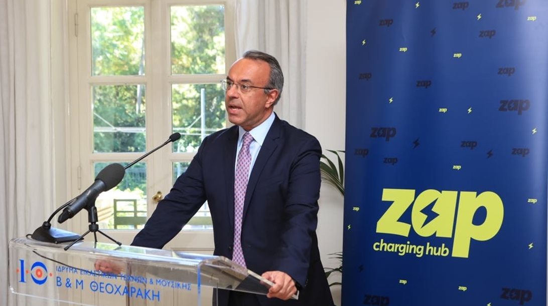 Πράσινα ταξί: Ο Σταϊκούρας ανακοίνωσε επιπλέον κίνητρα-τι είναι το ZAP Taxi Club