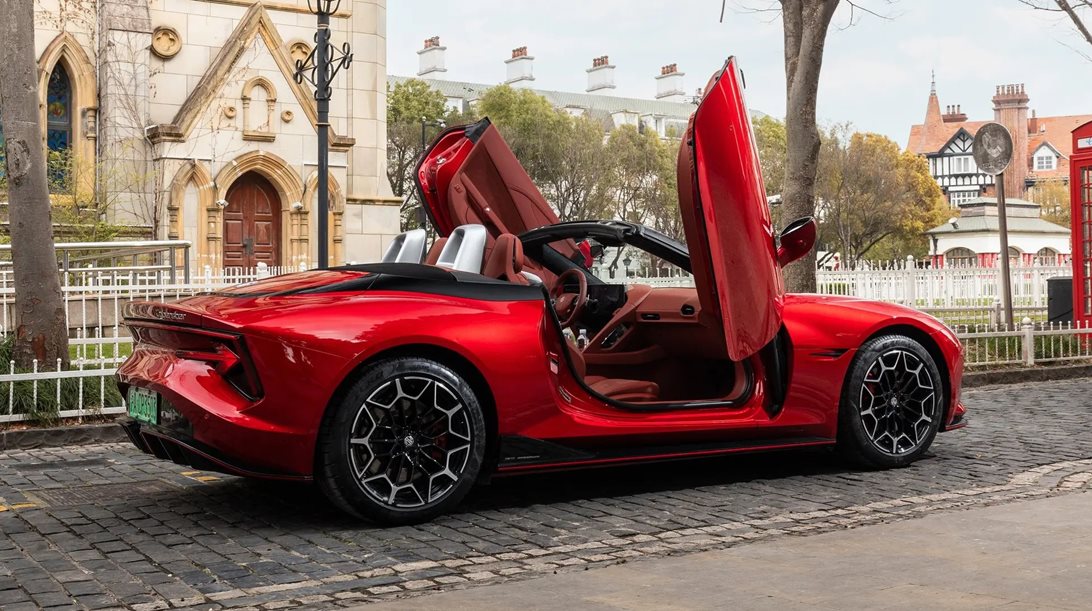 Video: Οδηγούμε το MG Cyberster, το ηλεκτρικό πισωκίνητο roadster των 330 ίππων