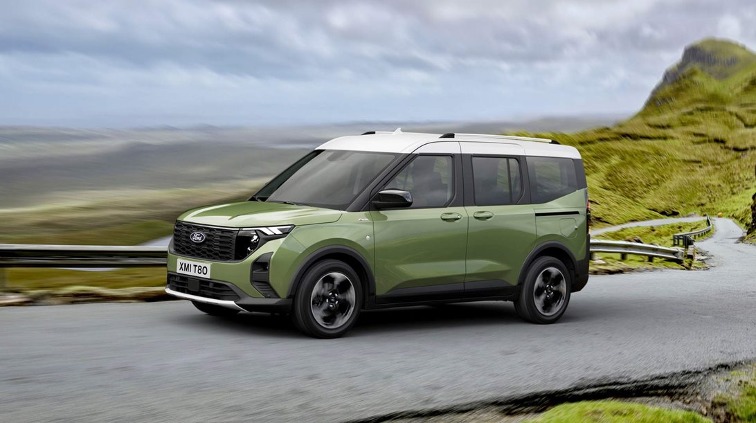 Έρχονται τα νέα Ford Transit Courier και Tourneo Courier