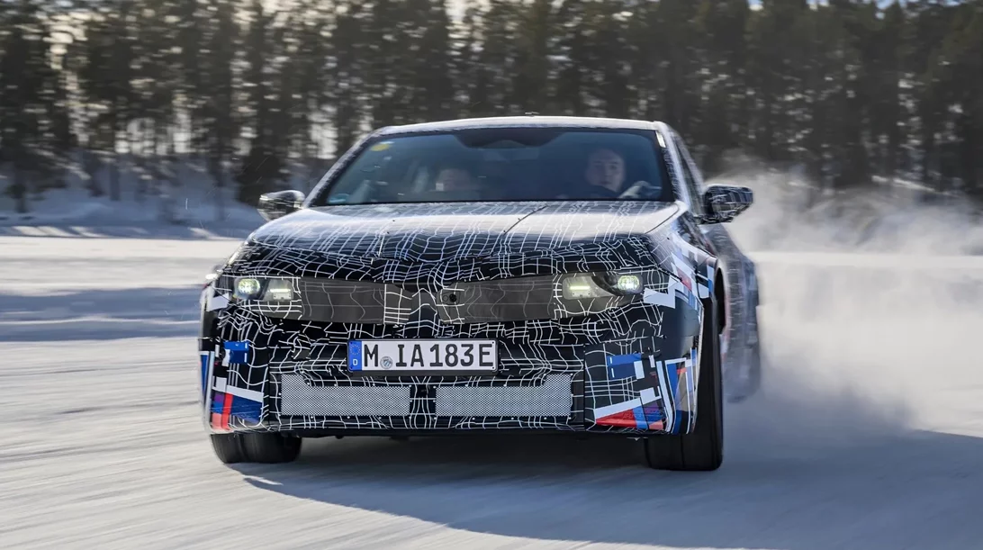 Πρώτες επίσημες εικόνες της ηλεκτρικής Μ3 με 4 κινητήρες και ισχύ πάνω από 1.000 ίππους