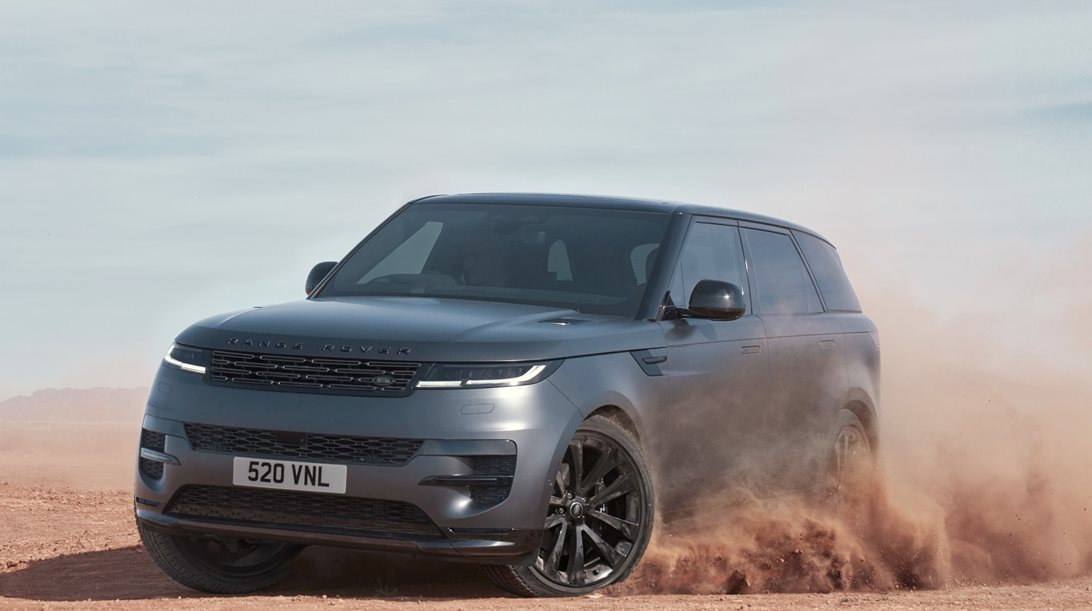 Νέο πακέτο εμφάνισης Stealth για τη σειρά Range Rover Sport