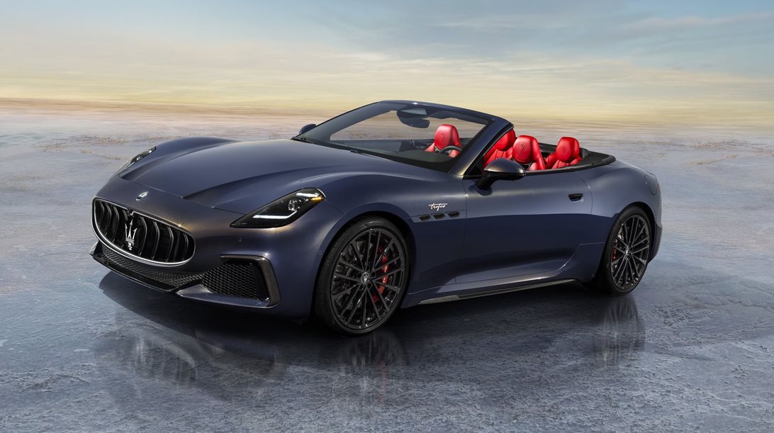 Παρουσιάστηκε η νέα Maserati GranCabrio με V6 biturbo κινητήρα 542 ίππων (εικόνες)