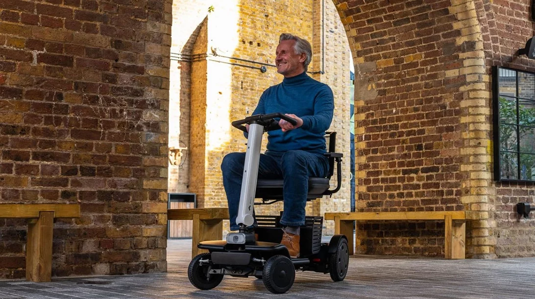 Αυτό το ειδικό scooter από startup της Toyota πωλείται και στην Ελλάδα