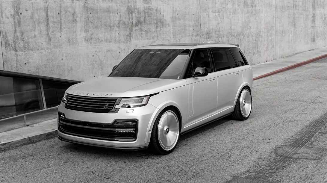 Πόσο κόστισε το χρώμα στο νέο Range Rover της Kim Kardashian