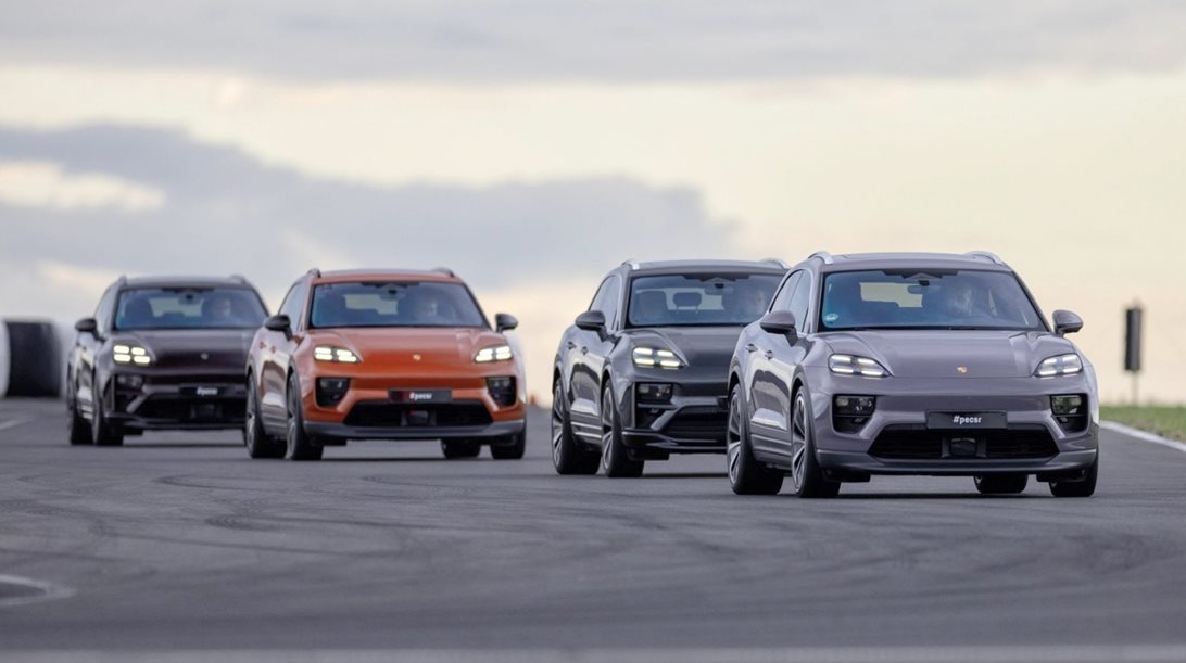 Porsche e-Performance Days: Στην πίστα με τα ηλεκτρικά της φίρμας