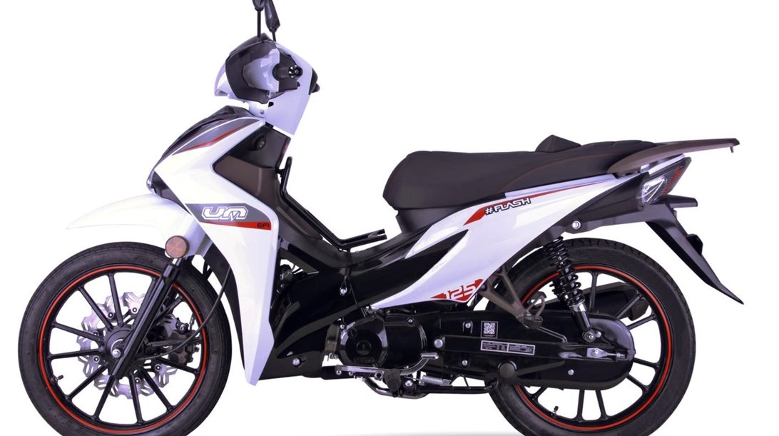 Με μειωμένη τιμή διατίθεται το παπί UM Flash 125 LZ