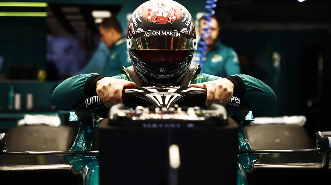 Ο Fernando Alonso παραμένει στην Aston Martin και έχει σοβαρό λόγο