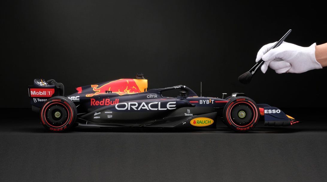 H Red Bull RΒ18 του ενός μέτρου και οι απίστευτες λεπτομέρειές της