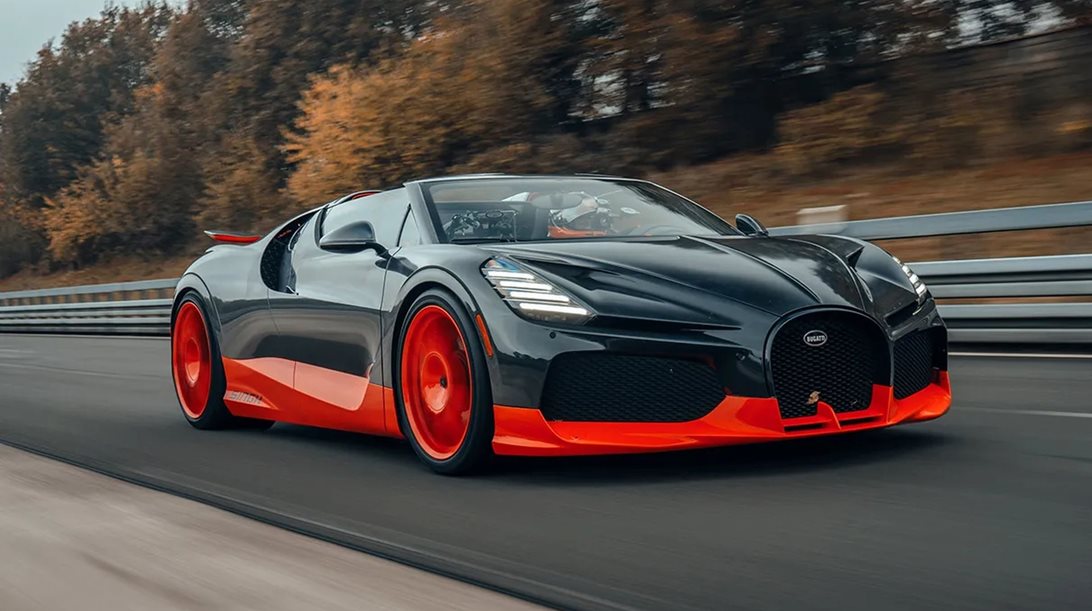 Δείτε την Bugatti Mistral να κάνει ένα απίθανο ρεκόρ ταχύτητας (video)