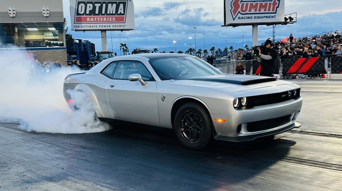 Γιατί το Dodge Challenger SRT Demon 170 με 1.025 ίππους χρειάζεται αλεξίπτωτο