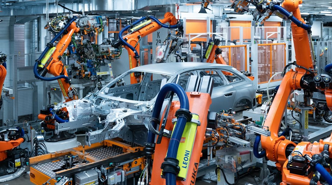 Νέο Audi A5: Μπήκαμε στην γραμμή παραγωγής (video, εικόνες)