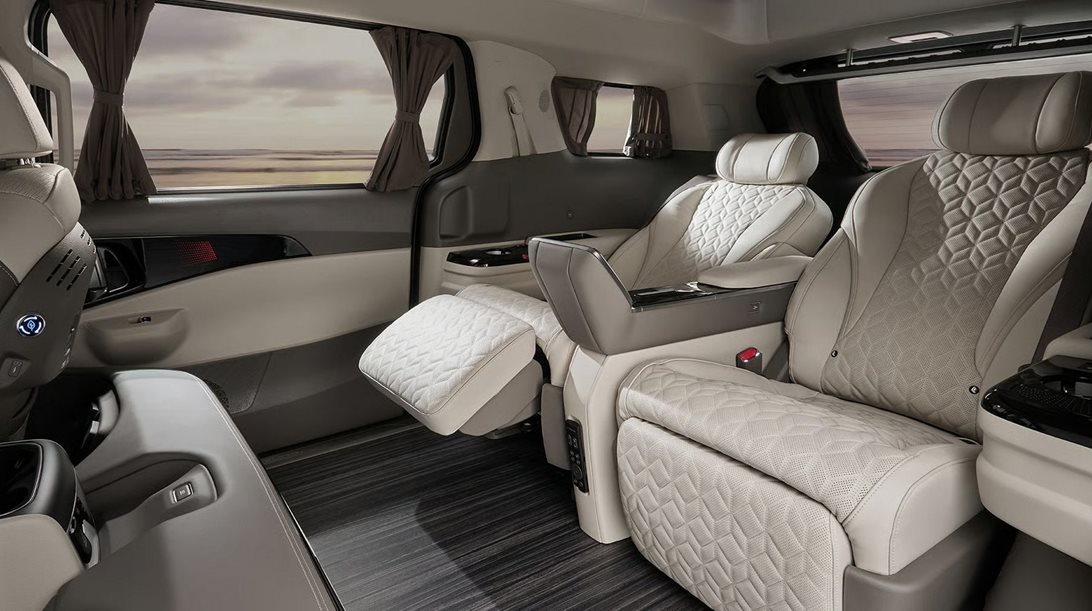 Δεν θα πιστέψεις ποιο αυτοκίνητο έχει αυτό το εσωτερικό (video)