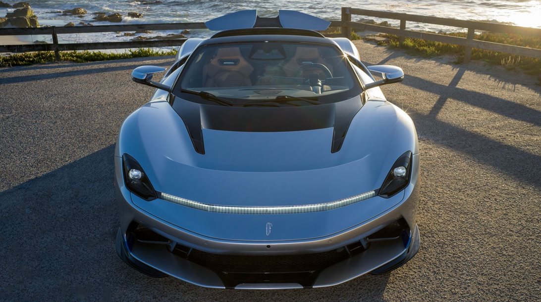 To Pininfarina Battista Targamerica είναι ένα cabrio ηλεκτρικό hypercar