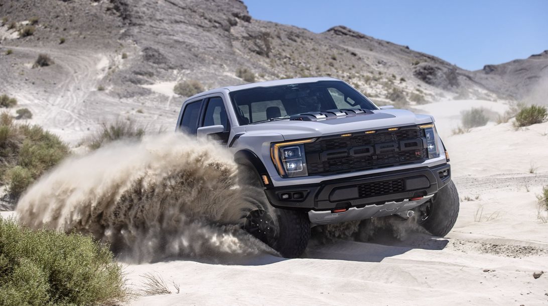 Ford F-150 Raptor R: Αν τρομάζεις μην δεις το video