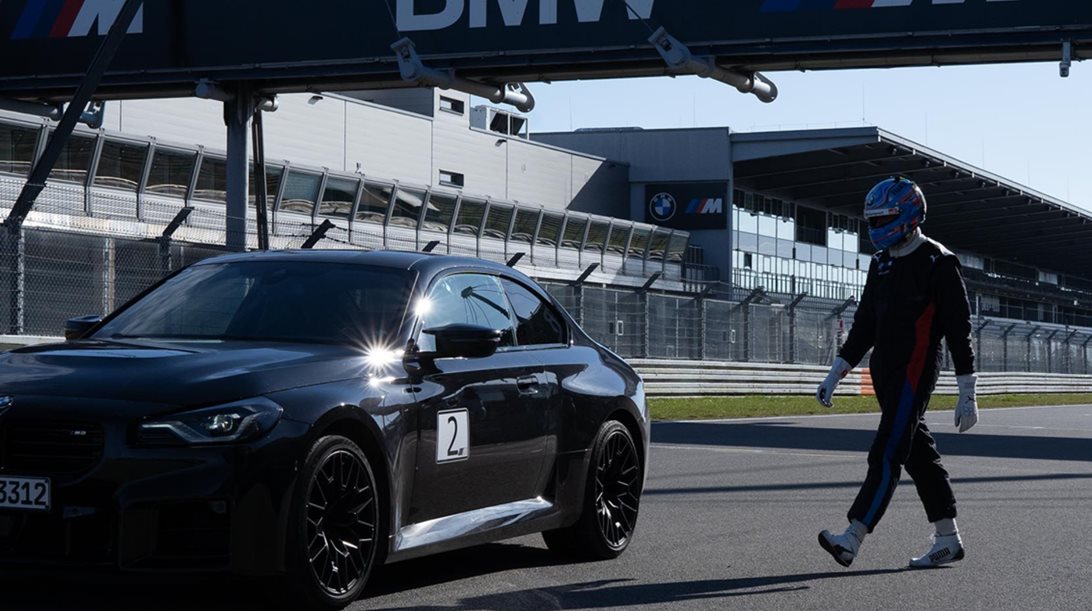 Δείτε την BMW M2 να σπάει το ρεκόρ της κατηγορίας της στο Nurburgring