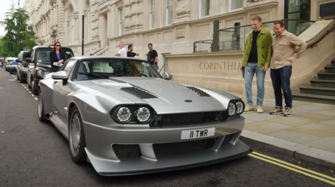 Top Gear Taxi: Δείτε τον Liam Neeson με μια TWR Supercat στους δρόμους του Λονδίνου