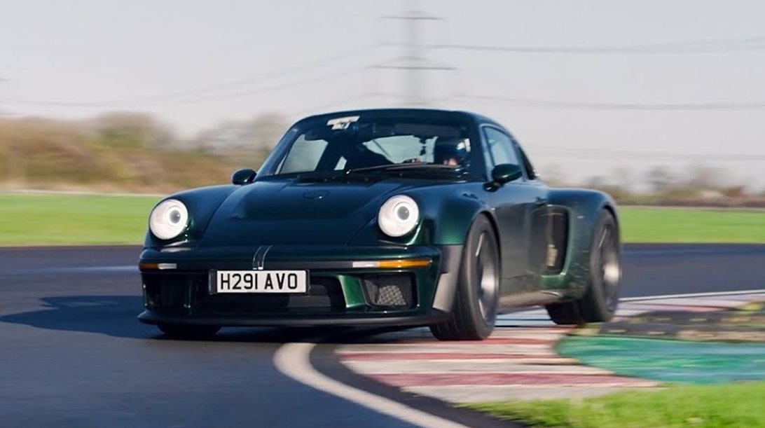 Δείτε και κυρίως ακούστε την απίθανη Porsche 911 της Singer (video)