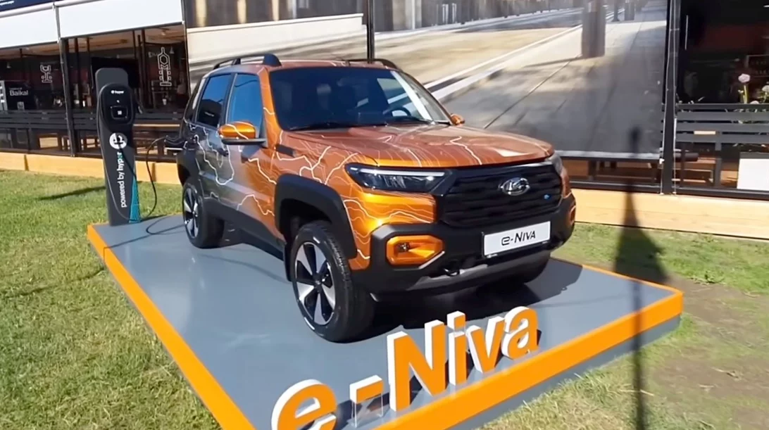 Αυτό είναι είδηση: Οι Ρώσοι παρουσίασαν το ηλεκτρικό Lada e-Niva