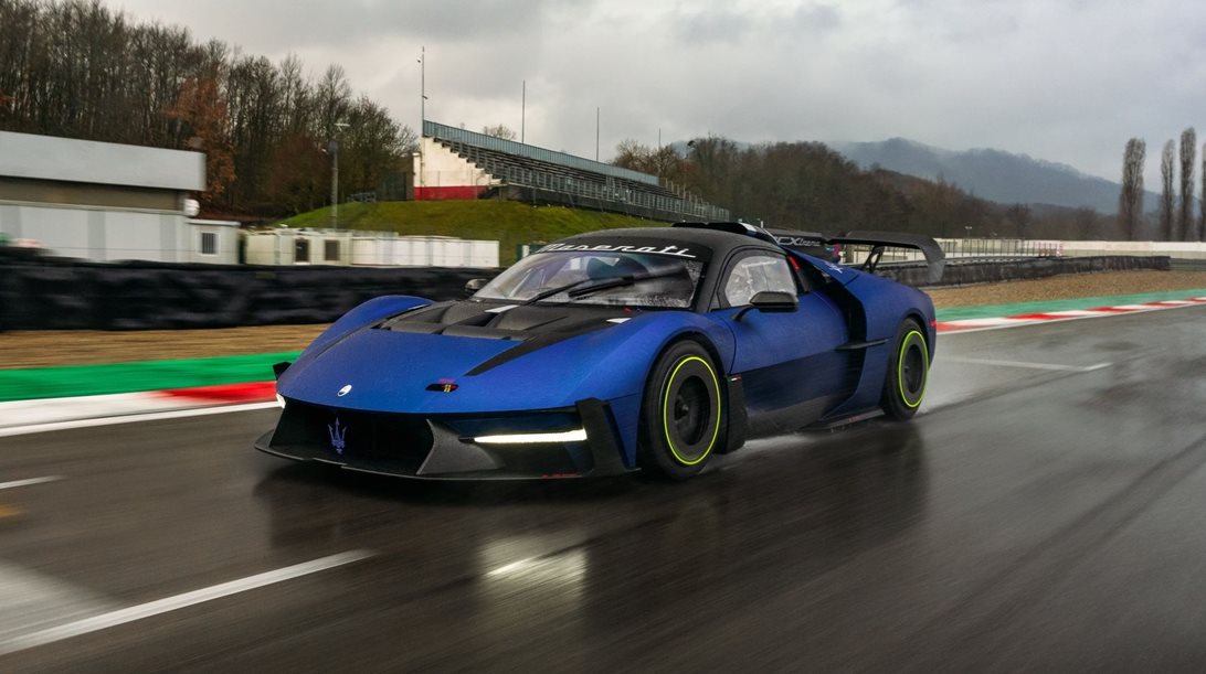 Τρέξτε! Ξεκινούν οι παραδόσεις της Maserati MCXtrema