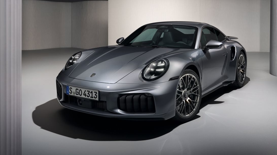 Η Porsche παρουσίασε την πιο ισχυρή 911 όλων των εποχών (video)