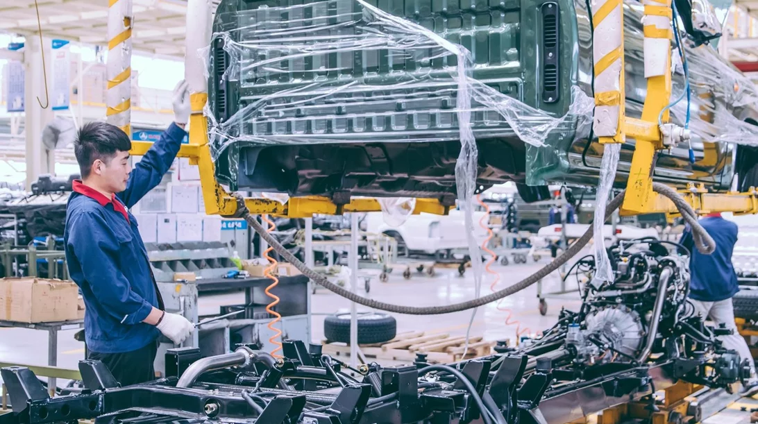 Οι εταιρείες αυτοκινήτων στην Κίνα ξεπηδούν σαν μανιτάρια