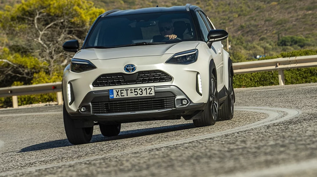 Δοκιμή Toyota Yaris Cross: Και Toyota και Yaris και SUV